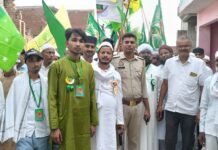 बारावफात पर गोराजू में निकला जुलूस:* *मुस्लिम समाज के साथ अन्य समुदाय के लोगों ने भी की शिरकत, गूंजे नारे-ए-तकबीर*