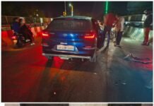 कचेहरी ओवरब्रिज पर सड़क हादसा, बलेनो कार की टक्कर से बाइक सवार गंभीर घायल