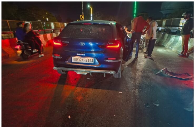 कचेहरी ओवरब्रिज पर सड़क हादसा, बलेनो कार की टक्कर से बाइक सवार गंभीर घायल